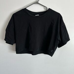 Aritzia TNA Cropped T-Shirt